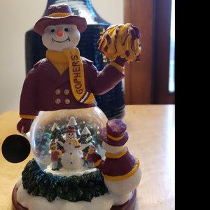 University of Minnesota Gophers snowman snow globe